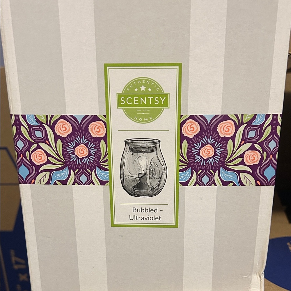 Scentsy Bubbled Ultraviolet Warmer - Purple and Green